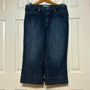 Chicos platinum wide leg Capri